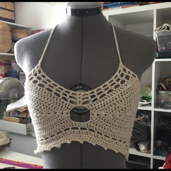 Handmade crocheted summer top - Picture 1 of 3